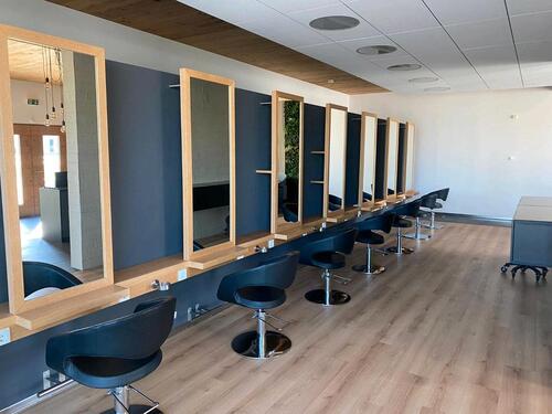 Foto - Friseursalon 7 Plätze - 1.800,00 EUR Kaltmiete,