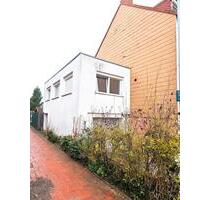 Haus, Reihenendhaus mit Anbau und Garage - Bremen Neustadt