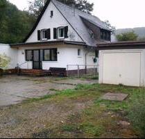 Einfamilienhaus mit großem Grundstück - Thaleischweiler-Fröschen
