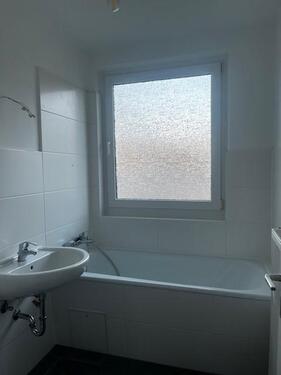 Foto - Einziehen und wohlfühlen ! 3- Zimmer-Wohnung mit Balkon***