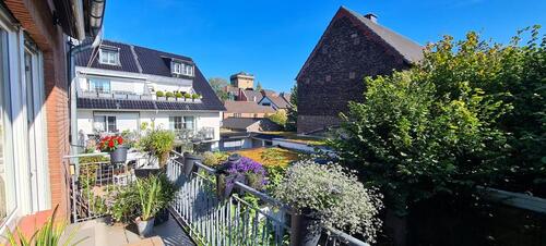 Foto - Helle, frisch renovierte 3-Zimmer-Wohnung, großer Balkon in Zons