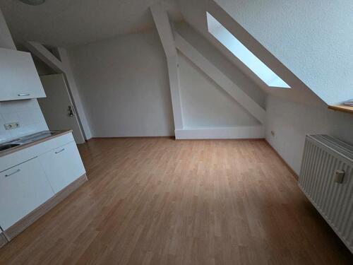 Foto - Schöne Dachgeschosswohnung⁸ - 320,00&nbsp;EUR Kaltmiete, ca.&nbsp; 25,00&nbsp;m&sup2;