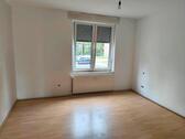 Foto - 2 12 Zimmer Wohnung mit Balkon - 830,00&nbsp;EUR Kaltmiete, ca.&nbsp; 80,00&nbsp;m&sup2;