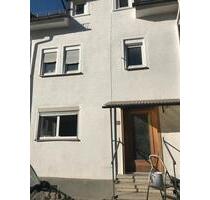 Haus, Wohnung - 900,00&nbsp;EUR Kaltmiete, ca.&nbsp; 80,00&nbsp;m&sup2; in Taunusstein (PLZ: 65232)