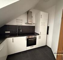 Dachgeschosswohnung mit Terrasse | EBK und Klimaanlage - Sandersdorf-Brehna Roitzsch