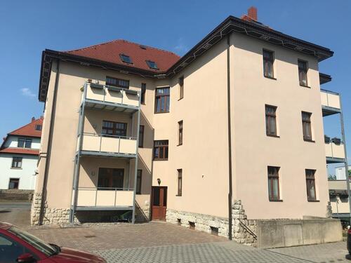 Foto - Wohnküche + großer Südbalkon + Tageslichtbad mit Wanne + Dusche!