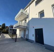 2 Zimmer mit Gartenanteil ** Erstbezug ** Hoher Wohnkomfort -- wenig Nebenkosten ** Balkon ** Top Ausstattung - Windischeschenbach