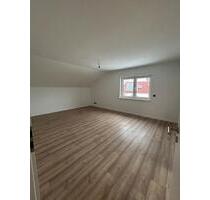helle 4 Zimmer Wohnung im OG - 125m² - Münster (Hessen)