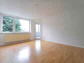 Foto - 4-Zimmer-Wohnung mit Balkon - 775,00 EUR Kaltmiete,