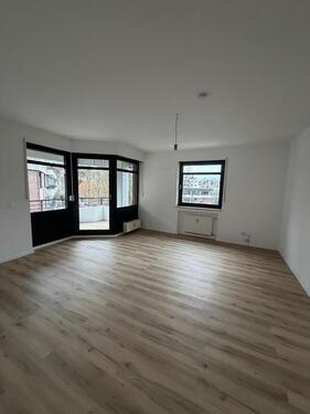 Foto - Erstbezug nach Sanierung: 2,5-Zimmer-Wohnung am Eickener Markt