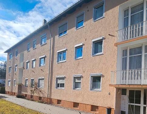 Foto - 3 Zi.-ETW mit überdachtem Westbalkon und Garage