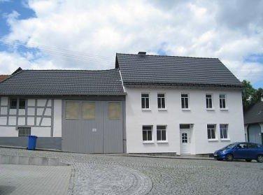 Foto - Bauernhaus Hofreite mit großer Scheune und Nebengebäuden