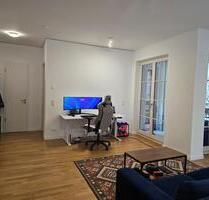 Großzügige 3-Zimmer Wohnung im 3. OG mit Balkon in Berlin-Mitte