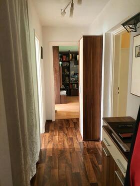 Foto - 3 Zimmer Wohnung, möbliertteilmöbliert, Keller, Dachboden, zentr