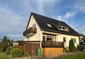 Foto - Ein bis Zweifamilienhaus mit 1262 m2 großem Garten