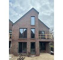 Exklusive Maisonette Neubau-Wohnung im Herzen von Friedrichsfehn! Bezugsfertig 01.05.2026! - Edewecht