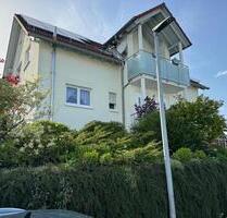 gepflegtes 2- Famillienhaus mit Panoramablick & PV-Anlage - Künzelsau