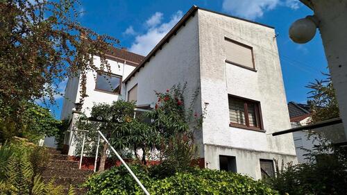 Foto - 1 Familien-Mehrgenerationen Haus mit Hallenbad, Garten Traumblick