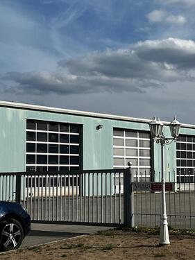 Foto - Interessantes Gewerbeobjekt mit Außenfläche und Büro zu verpachten