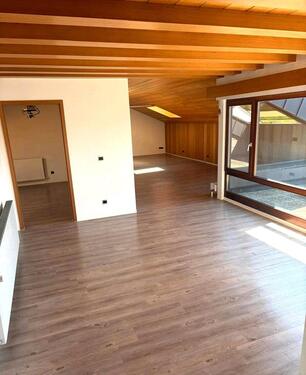 Foto - Wohnung in Erlenbach zu vermieten mit Einbauküche & Dachterrasse