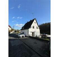 1 Familienhaus - 280.000,00 EUR Kaufpreis, in Ehringshausen (PLZ: 35630)
