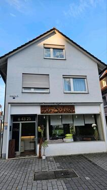 Foto - Mehrfamilienhaus mit Gewerbeeinheit im Geislingen