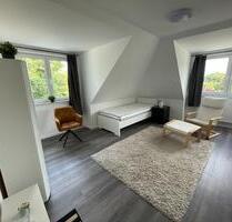 Möblierte WG-Zimmer in frisch sanierter Wohnung – Elbgaustraße - Hamburg Eidelstedt Möblierte WG-Zimmer in frisch sanierter Wohnung – Elbgaustraße - Hamburg Eidelstedt