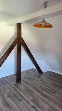 Foto - Dreiraum Dachgeschosswohnung - 320,00&nbsp;EUR Kaltmiete, ca.&nbsp; 54,00&nbsp;m&sup2;