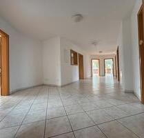 Grosszügige, helle 5,5 Zimmer Wohnung - Aschheim