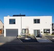 Exklusives Wohnen am Weltkulturerbe: Neuwertiges Einfamilienhaus - Kassel Bad Wilhelmshöhe