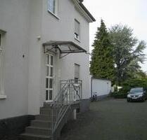 Schönes 1 Zimmer Dachgeschoss Appartement mit Pantryküche und Badewanne in Gießen-Wieseck (1004-5003)