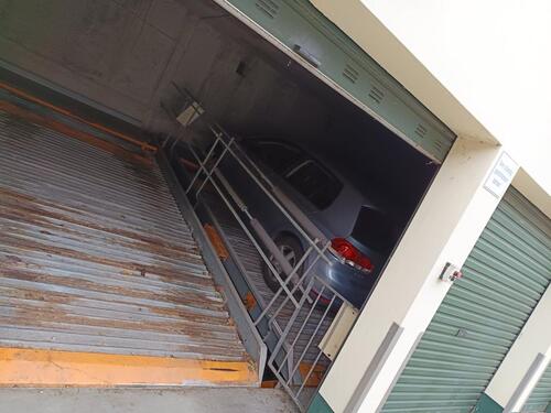 Foto - Stellplatz in Duplex-Garage ( obere Ebene ) in Düsseldorf – Hamm