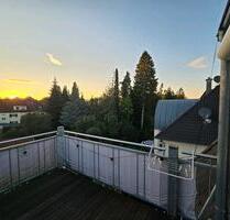2 Zi.-Wohnung in München (mind. 18 Monate), hell und vollmöbliert