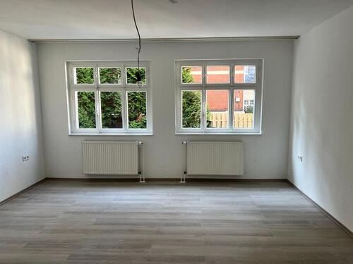 Foto - Teilrenovierte 2,5-Zimmer-Wohnung mit Terrasse im Zentrum