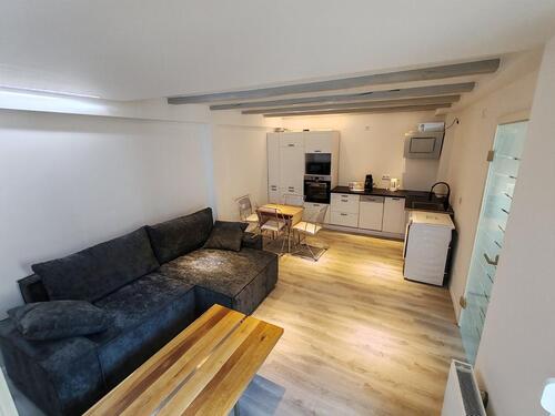 Foto - 2-Zi-Wohnung in Zirndorf kernsaniert vollmöbl. sofort v. Privat