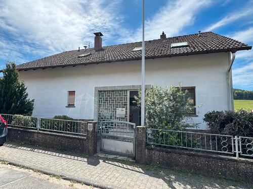 Foto - Großes Einfamilienhaus in Altenbuch mit besten Rundumblick