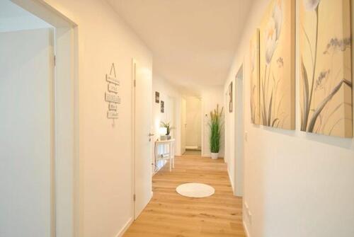 Foto - Komplett sanierte 4 Zimmer Wohnung