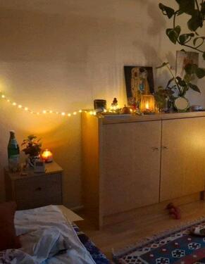 Foto - Ein mobiertes Zimmer - 285,00&nbsp;EUR Kaltmiete, ca.&nbsp; 65,00&nbsp;m&sup2;