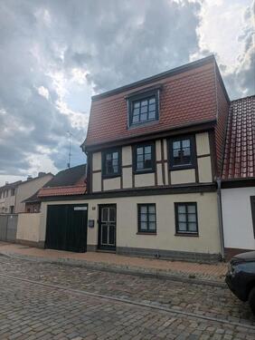 Foto - Haus in 19386 Lübz - 250.000,00&nbsp;EUR Kaufpreis, ca.&nbsp; 200,00&nbsp;m&sup2;