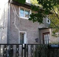 POLKENBERG (b. Leisnig): Landhaus mit 2.100 qm Garten Grundstück