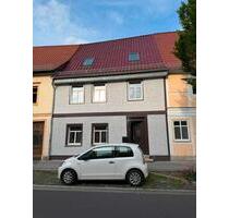 Modernisiertes Haus zu vermieten - Burg