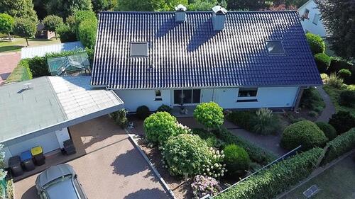 Foto - Einfamilienhaus mit Einliegerwohnung