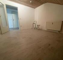 Helle DG-Wohnung in Arnschwang - 370,00 EUR Kaltmiete, in Cham (PLZ: 93413)