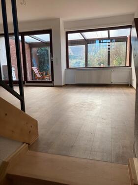 Foto - Doppelhaushälfte Reihenendhaus - 2.000,00&nbsp;EUR Kaltmiete, ca.&nbsp; 135,00&nbsp;m&sup2;