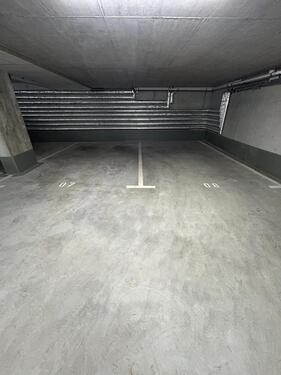 Foto - Tiefgaragen Platz in Frankfurt Bockenheim nahe Westbahnhof