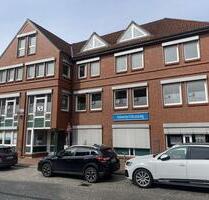 Zentral in Hagenow: Großzügige Dachgeschosswohnung mit Aufzug direkt in die Wohnung