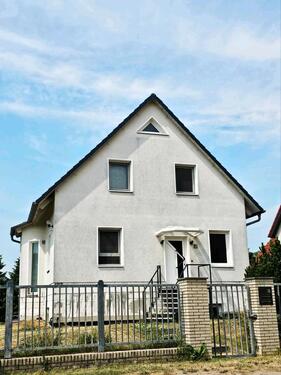 Foto - EFH BJ 2000, Vollunterkellert, Doppelgarage uvm.