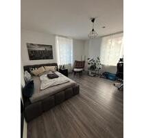 Modernes WG-Zimmer im Zentrum Bayreuths Modernes WG-Zimmer im Zentrum Bayreuths