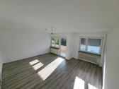 Foto - Wohnung 3-Zimmer 84 qm - 650,00 EUR Kaltmiete,