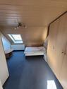 Foto - Dachgeschosswohnung - 350,00 EUR Kaltmiete,